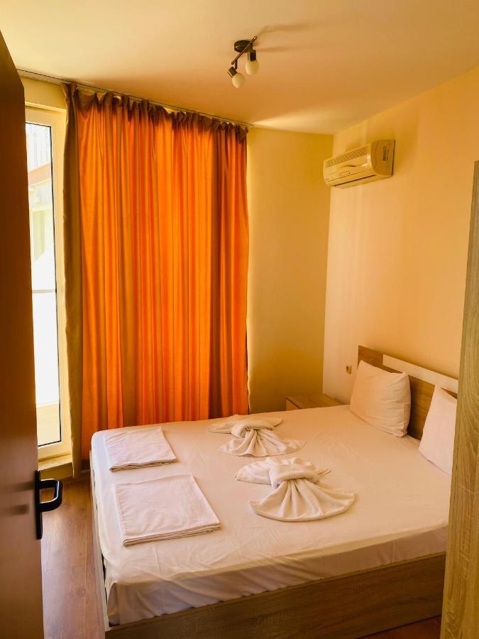 Golden Sea View 2 Apartment