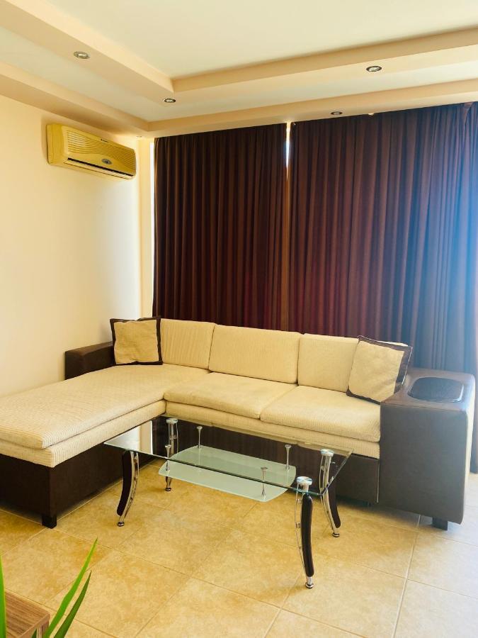 Golden Sea View 2 *